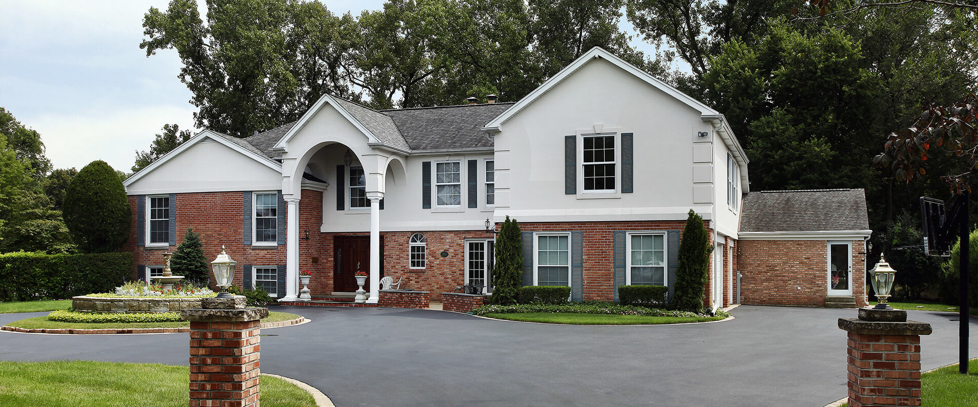 Is it Worth Re-Paving Your Driveway?